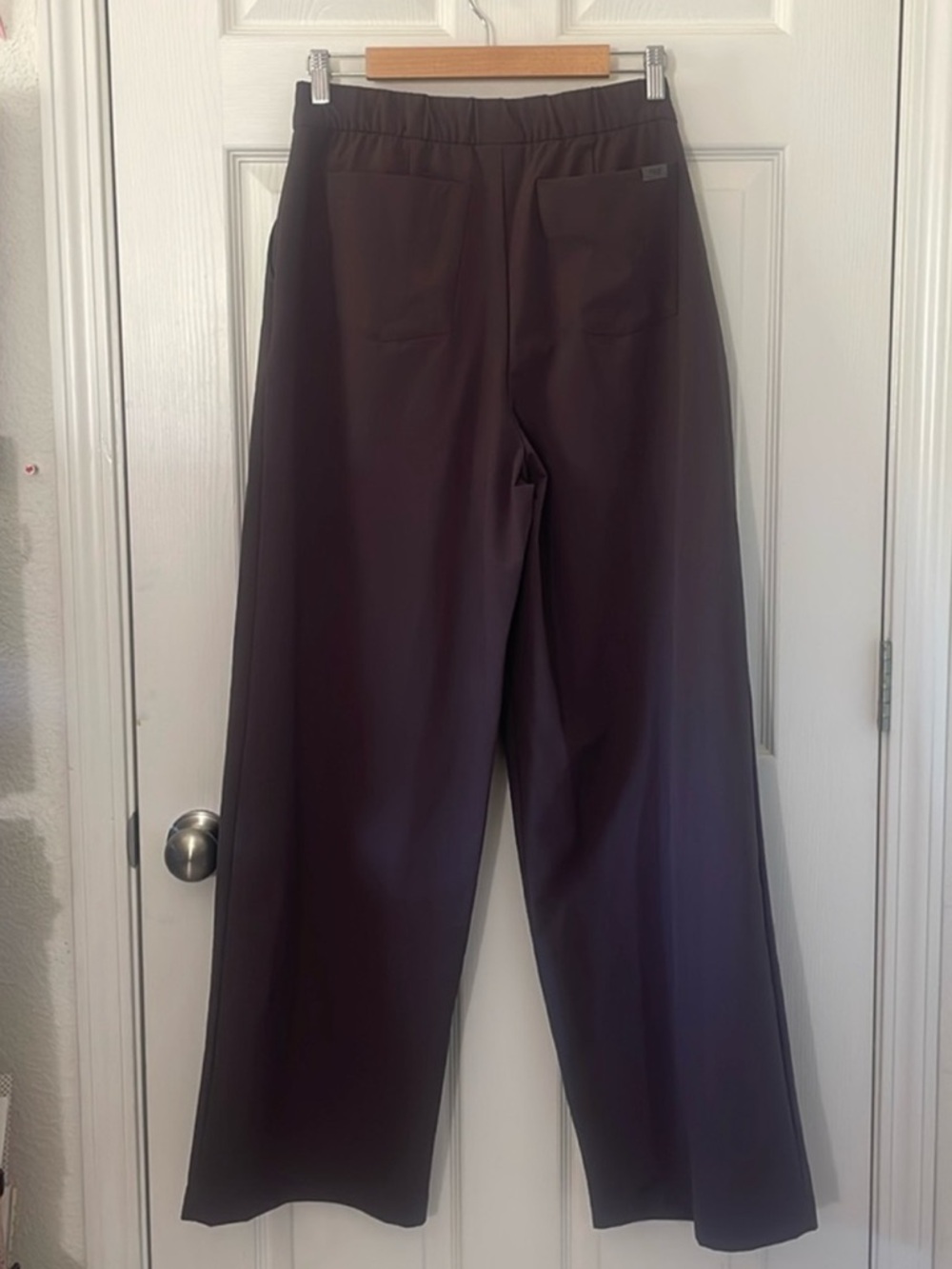 FIGSPRO High Waisted Wide Leg Trousers Willow Size Medium Tall EUC